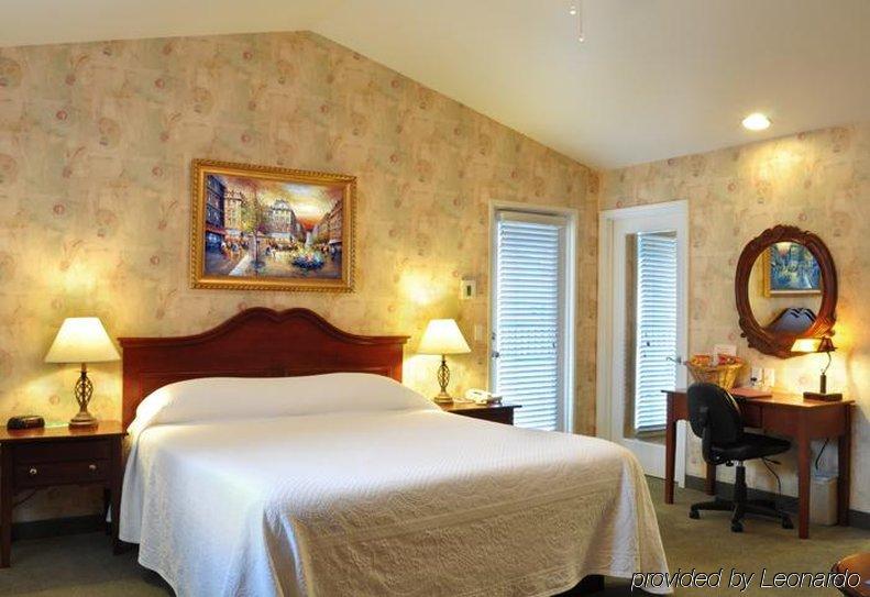 Grass Valley Courtyard Suites Bilik gambar