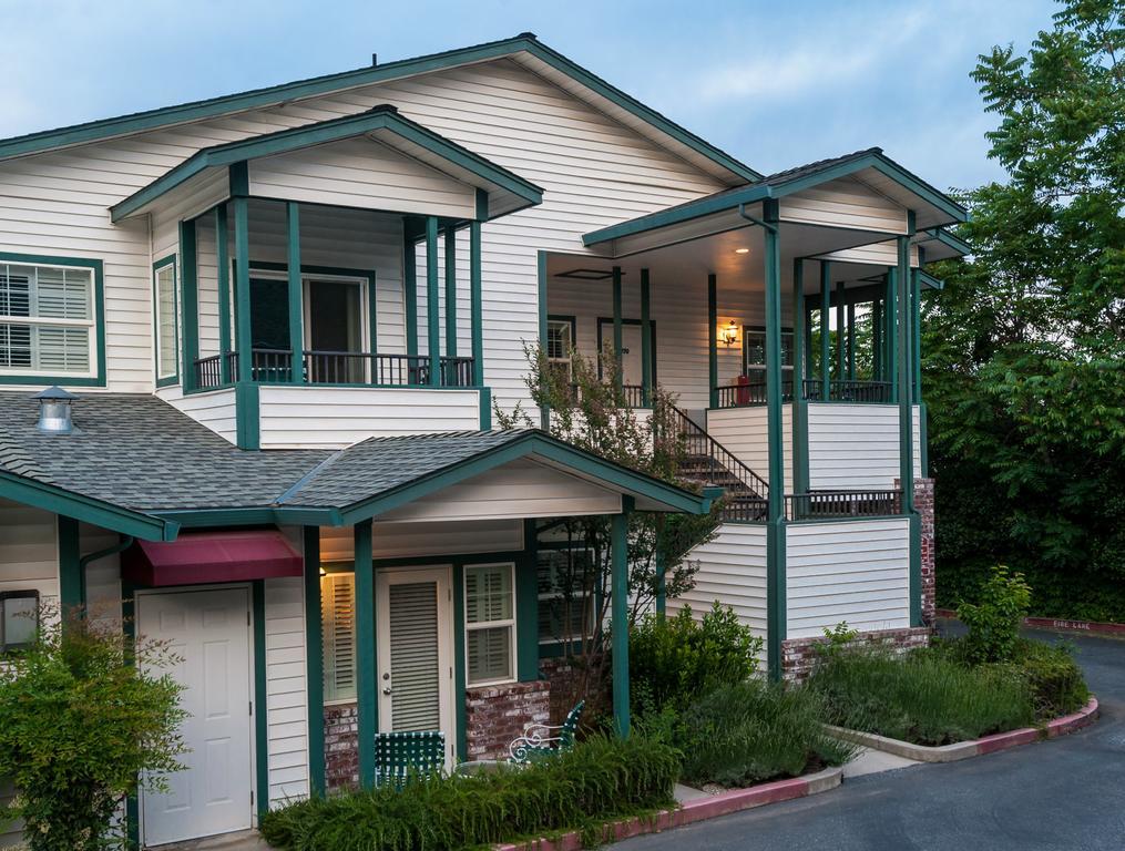 Grass Valley Courtyard Suites Luaran gambar