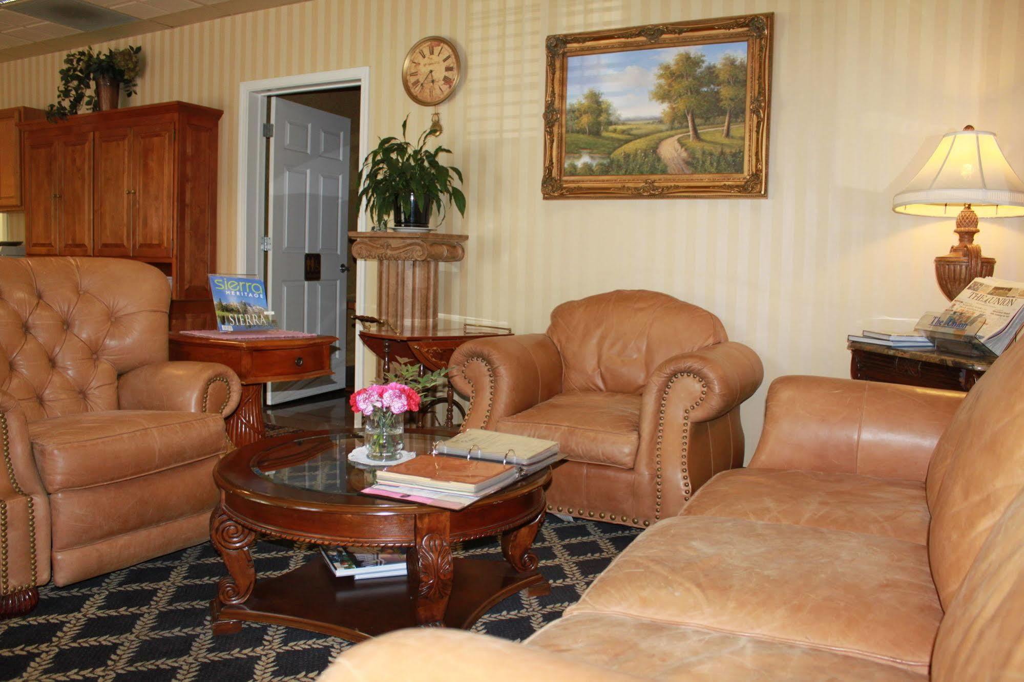 Grass Valley Courtyard Suites Luaran gambar