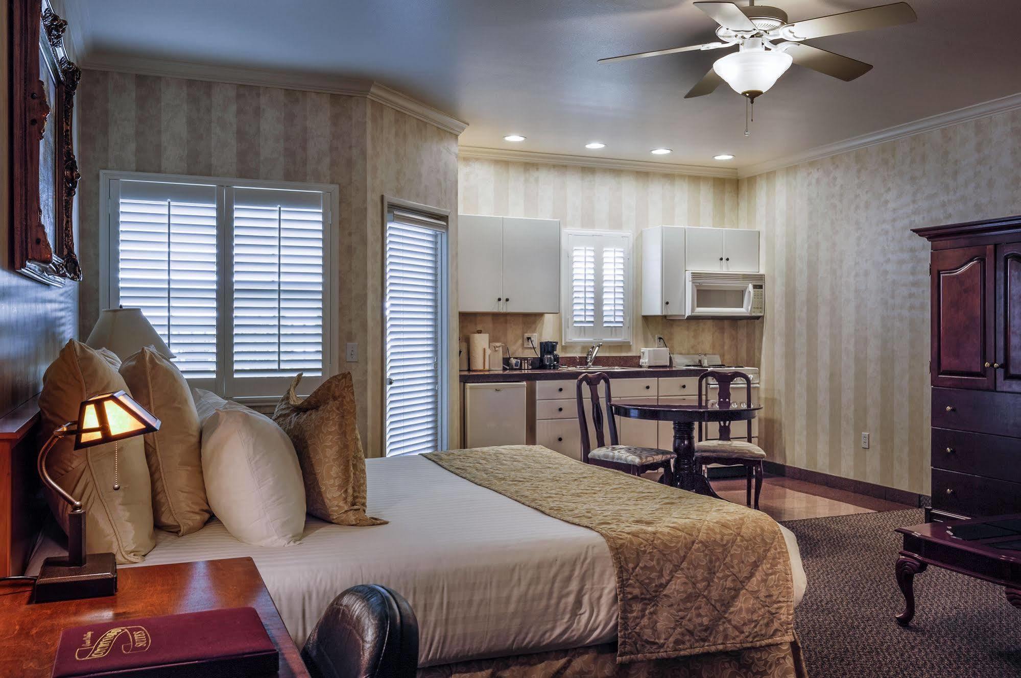 Grass Valley Courtyard Suites Luaran gambar
