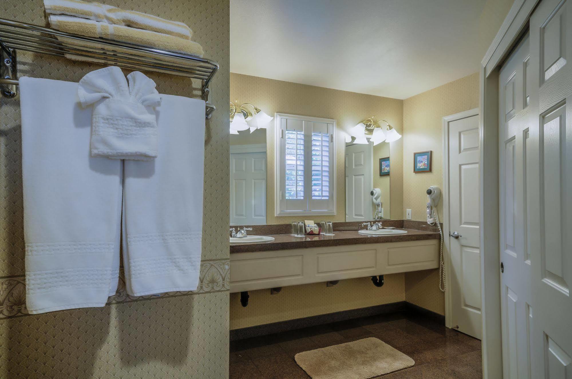 Grass Valley Courtyard Suites Luaran gambar